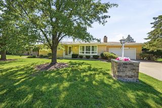 622 S Ash Street, Hobart, IN 46342