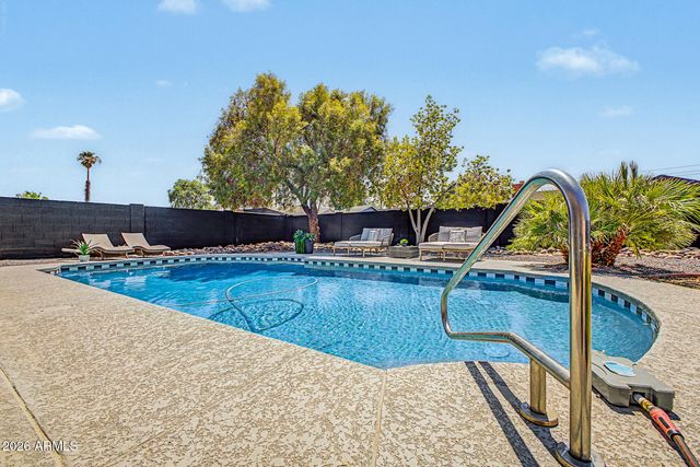 3109 W BECK Lane, Phoenix, AZ 85053