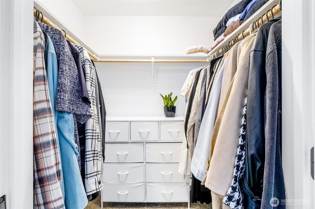 1313 W Polo Ridge Drive, Moses Lake, WA 98837