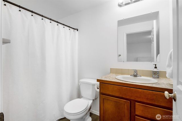 1313 W Polo Ridge Drive, Moses Lake, WA 98837