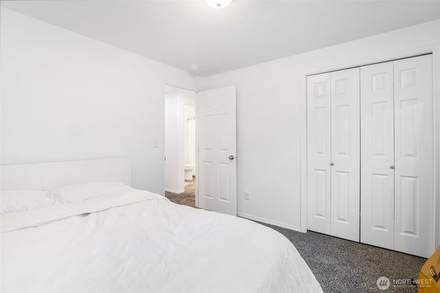 1313 W Polo Ridge Drive, Moses Lake, WA 98837