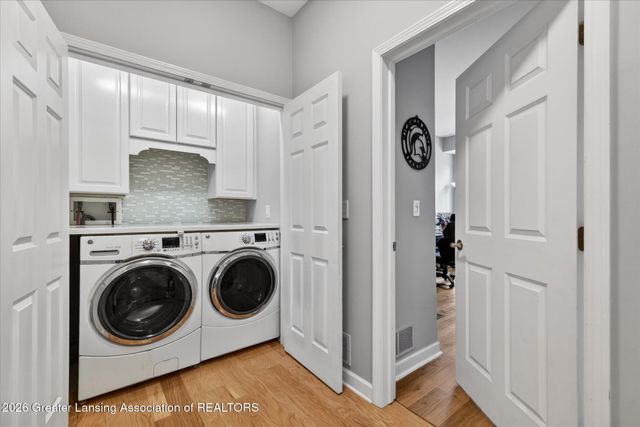 220 Mac Avenue 206, East Lansing, MI 48823
