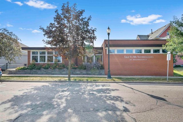 517 Washington Street, Cedar Falls, IA 50613