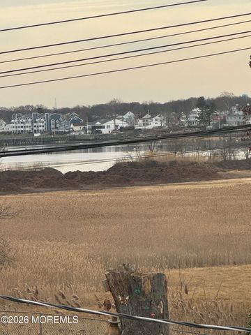 910 Malden Drive, Keyport, NJ 07735