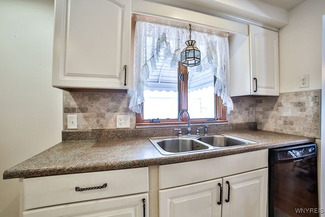 50 Mary Lou Lane, Cheektowaga, NY 14043