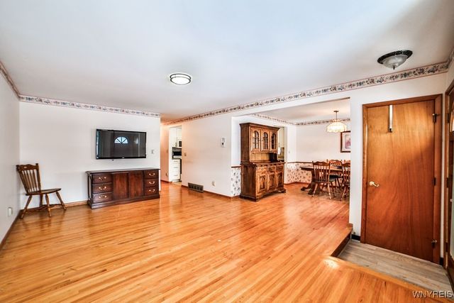 50 Mary Lou Lane, Cheektowaga, NY 14043