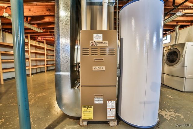 50 Mary Lou Lane, Cheektowaga, NY 14043