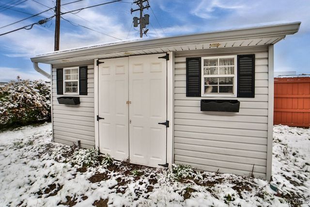 50 Mary Lou Lane, Cheektowaga, NY 14043