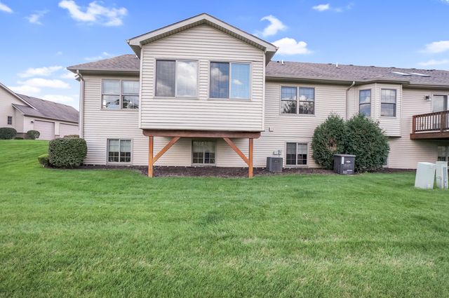 6277 Northridge Woods Drive, Brighton City, MI 48116