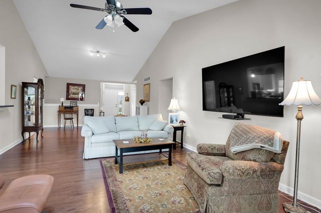 6277 Northridge Woods Drive, Brighton City, MI 48116