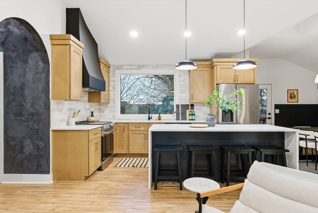 2505 Shadow Ln, Nashville, TN 37216