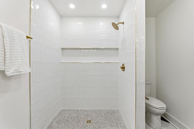 2505 Shadow Ln, Nashville, TN 37216