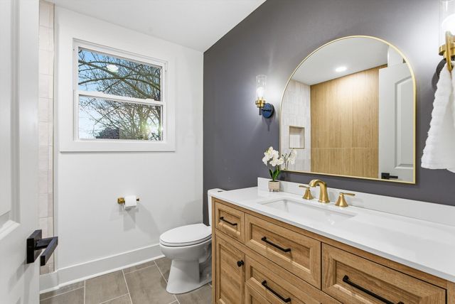 2505 Shadow Ln, Nashville, TN 37216