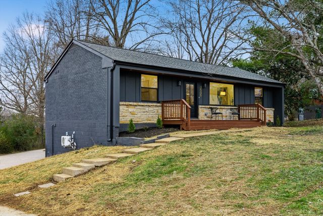 2505 Shadow Ln, Nashville, TN 37216