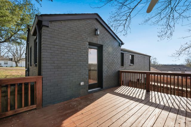 2505 Shadow Ln, Nashville, TN 37216