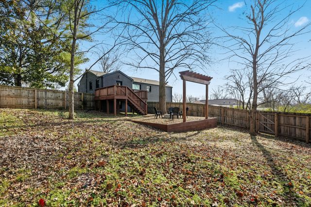 2505 Shadow Ln, Nashville, TN 37216