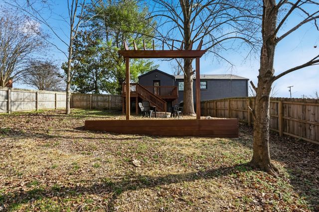 2505 Shadow Ln, Nashville, TN 37216