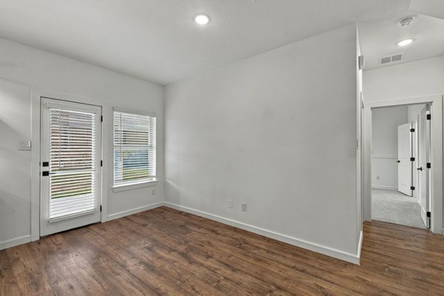 604 Brook View Drive, Van Alstyne, TX 75495
