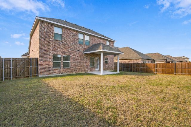 604 Brook View Drive, Van Alstyne, TX 75495