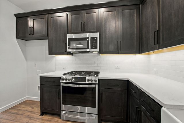 604 Brook View Drive, Van Alstyne, TX 75495
