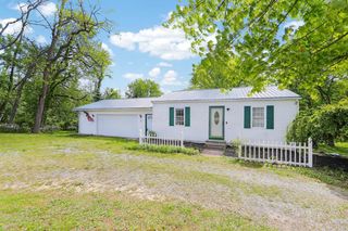 14222 Monroe Mills Road, Howard, OH 43028