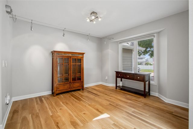 5757 Beechtree Drive, West Des Moines, IA 50266