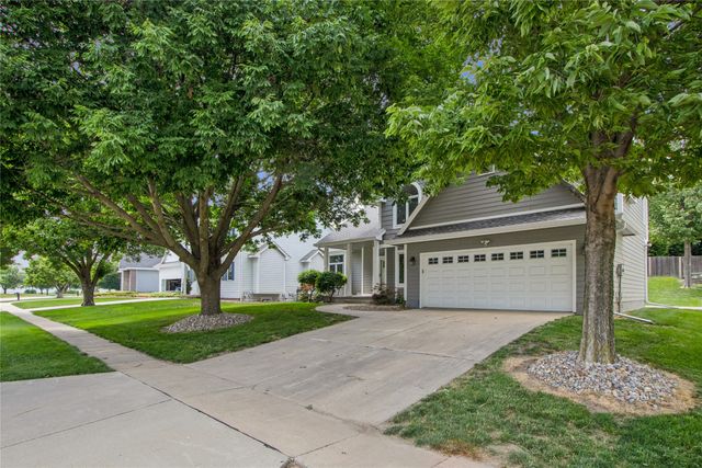 5757 Beechtree Drive, West Des Moines, IA 50266