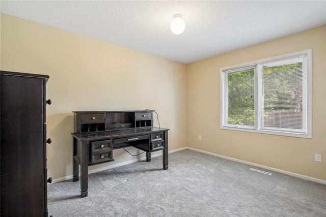 5757 Beechtree Drive, West Des Moines, IA 50266