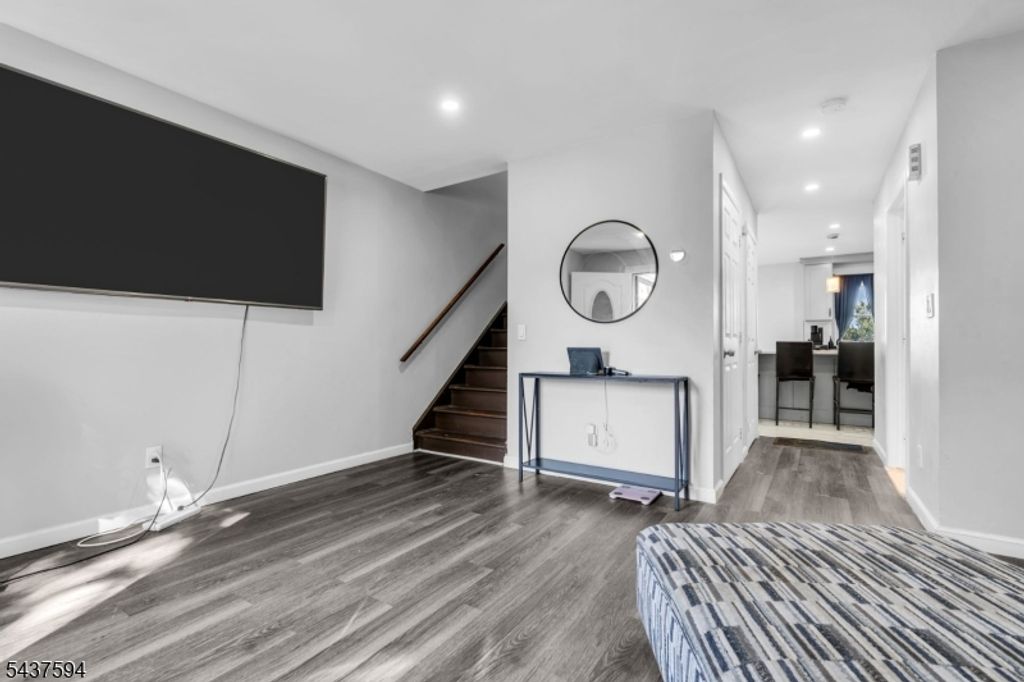 88 N 2nd St, Paterson City, NJ 07522 — photo 3