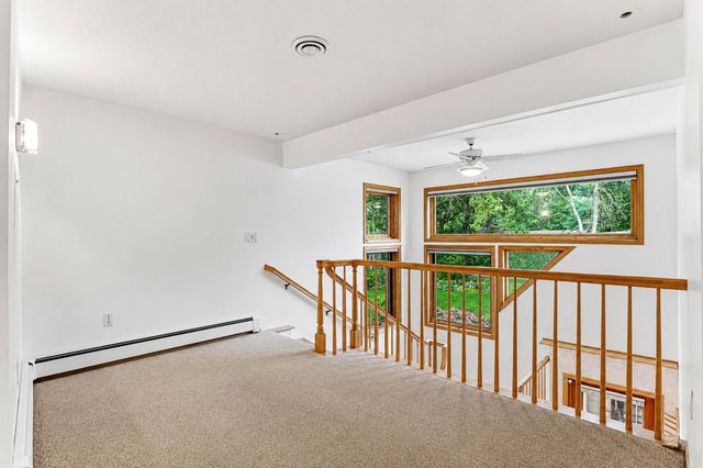 14 Mid Oaks Road, Roseville, MN 55113