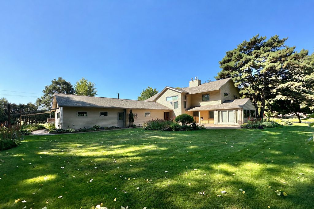 14 Mid Oaks Road, Roseville, MN 55113 — photo 4