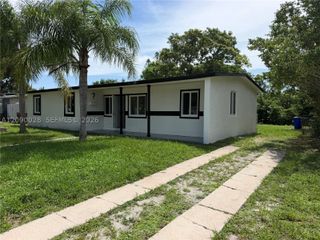 260 NE 42nd Ct, Deerfield Beach, FL 33064