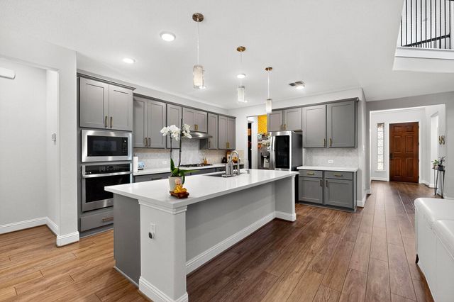 1717 Roadrunner Drive, Little Elm, TX 75068