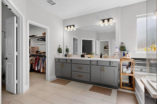 1717 Roadrunner Drive, Little Elm, TX 75068