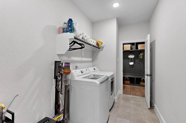 1717 Roadrunner Drive, Little Elm, TX 75068