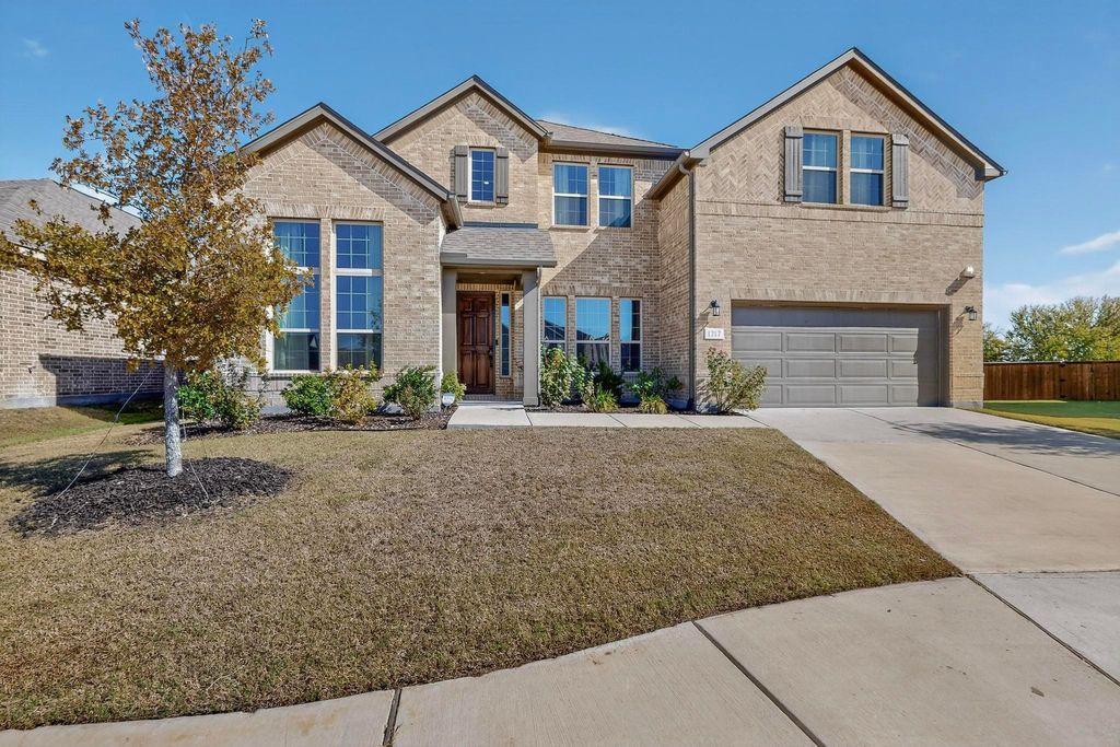 1717 Roadrunner Drive, Little Elm, TX 75068