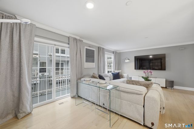 20 Third Street 3, Stamford, CT 06905