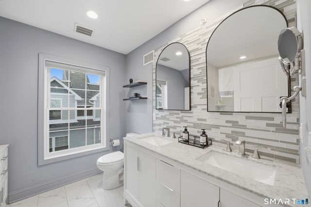 20 Third Street 3, Stamford, CT 06905