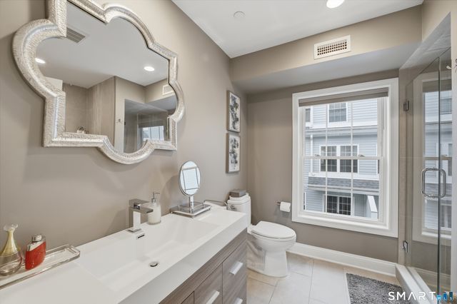 20 Third Street 3, Stamford, CT 06905