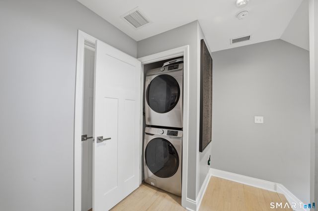 20 Third Street 3, Stamford, CT 06905