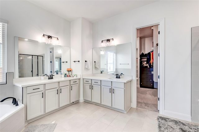 2824 Stone Branch DR, Leander, TX 78641