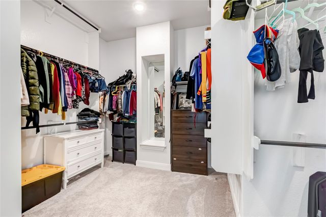 2824 Stone Branch DR, Leander, TX 78641