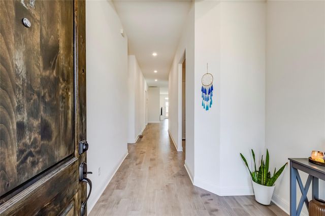 2824 Stone Branch DR, Leander, TX 78641