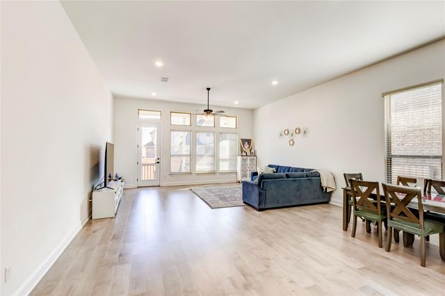 2824 Stone Branch DR, Leander, TX 78641