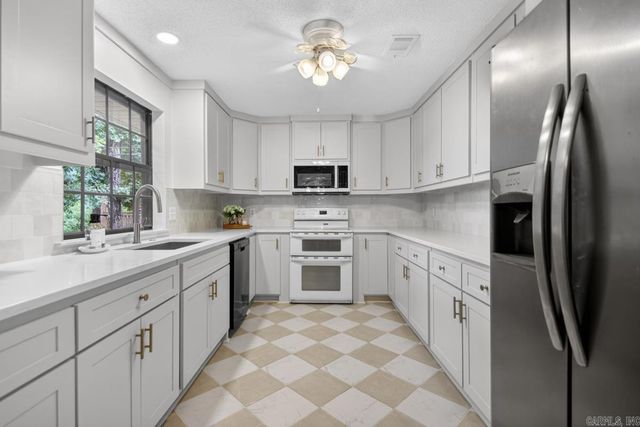 334 Alanbrook, Sherwood, AR 72120