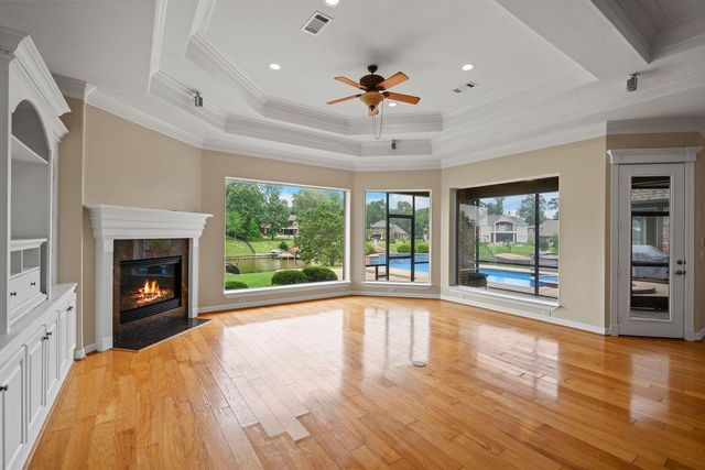 11520 Grandview Drive, Montgomery, TX 77356