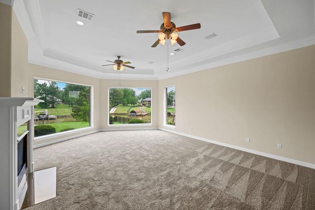 11520 Grandview Drive, Montgomery, TX 77356