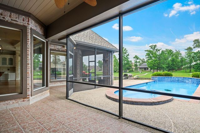 11520 Grandview Drive, Montgomery, TX 77356