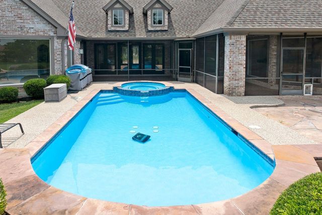 11520 Grandview Drive, Montgomery, TX 77356