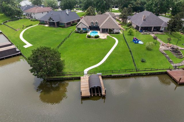 11520 Grandview Drive, Montgomery, TX 77356